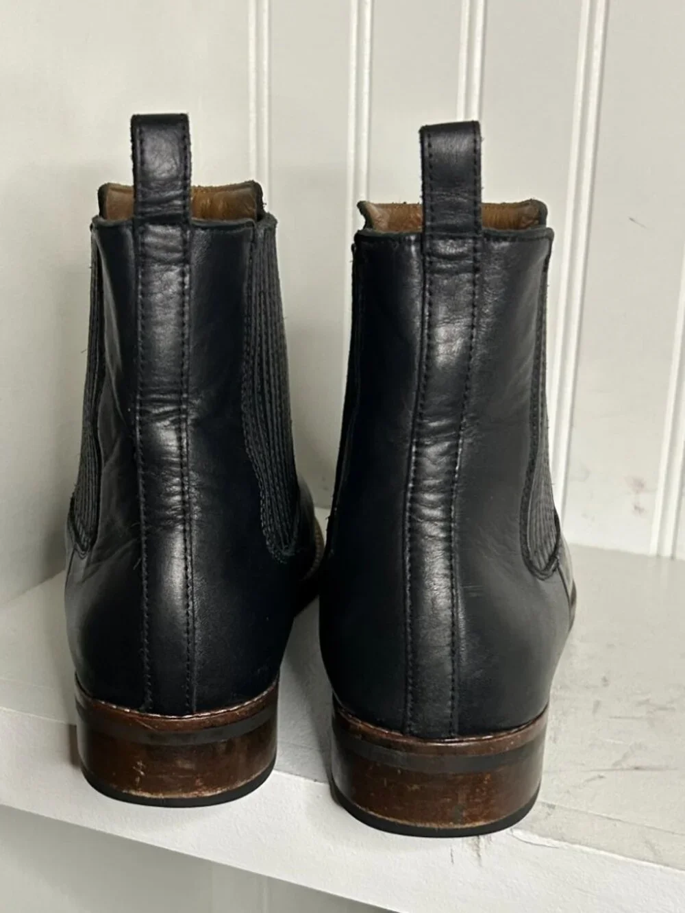 Thursday Boot Co. Black Leather Chelsea Women ‘s Boots Size 10.5 USThursday Boot